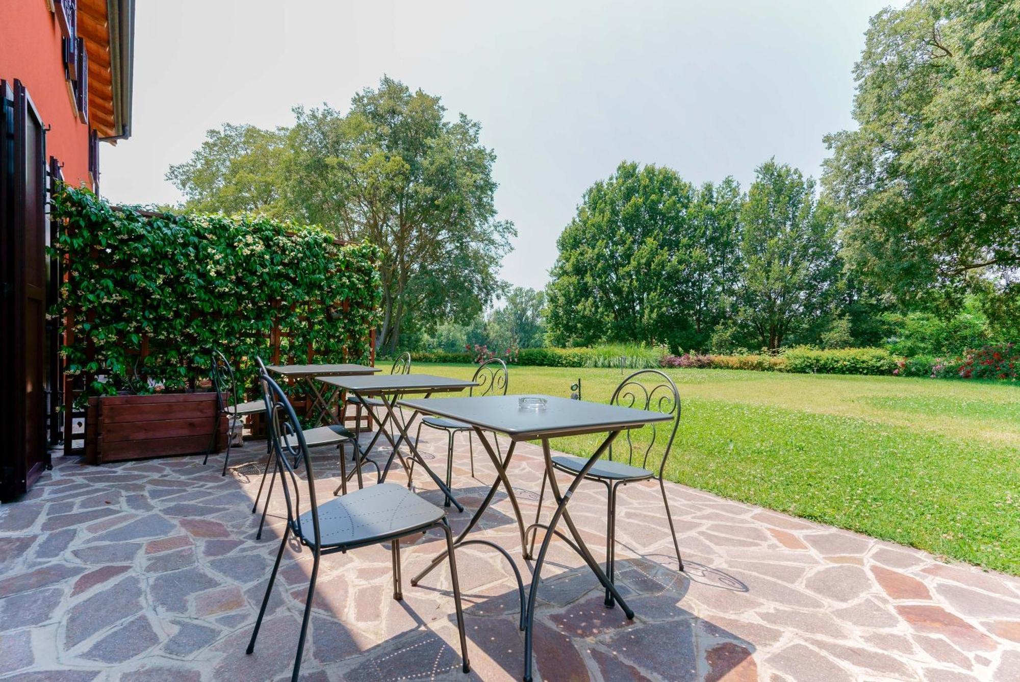 B&B Hole6 Кастеназо Экстерьер фото